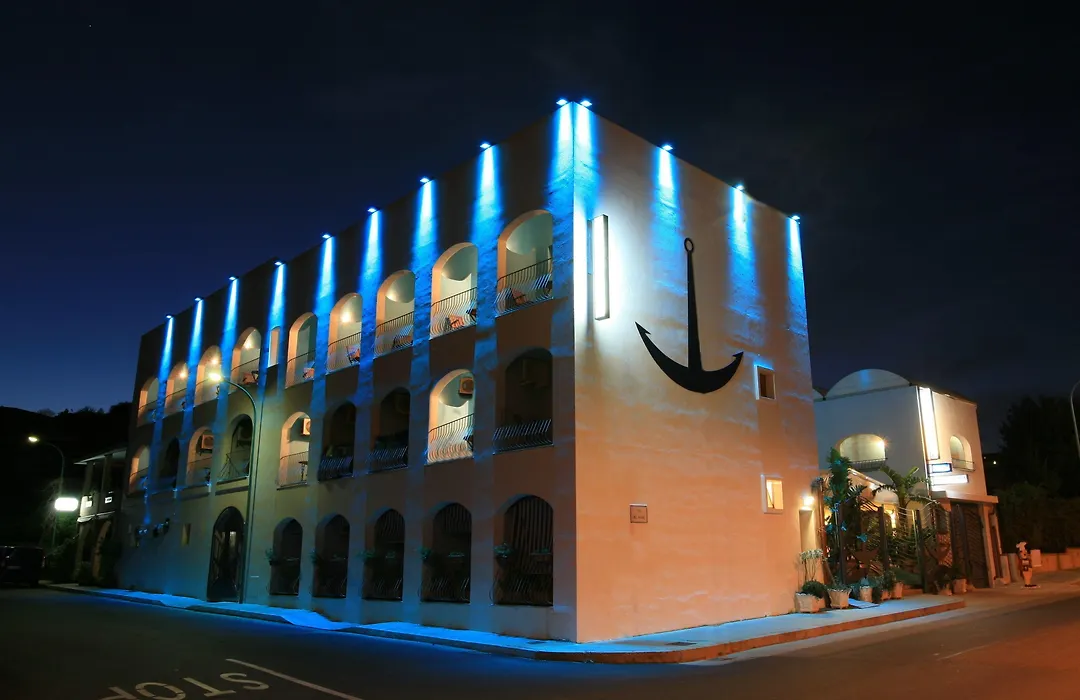 Hotel dell'Ancora-1